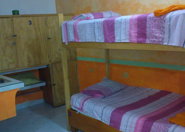 Amigos Hostal *