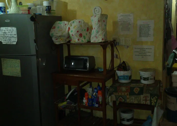 Amigos Hostal *
